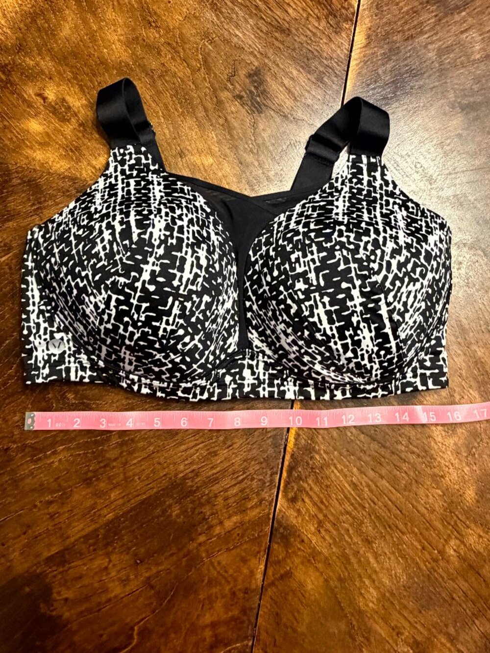 Livi for Lane Bryant Sports Bra Size 40DDD Black and White Wire Free